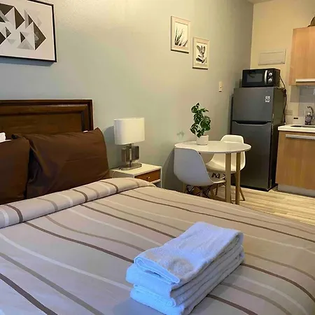 Amazing 1 Bedroom With Pool, Gym And Stunning View At Heart Of Makati